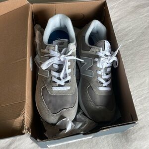 New in box New Balance 504 Classics.